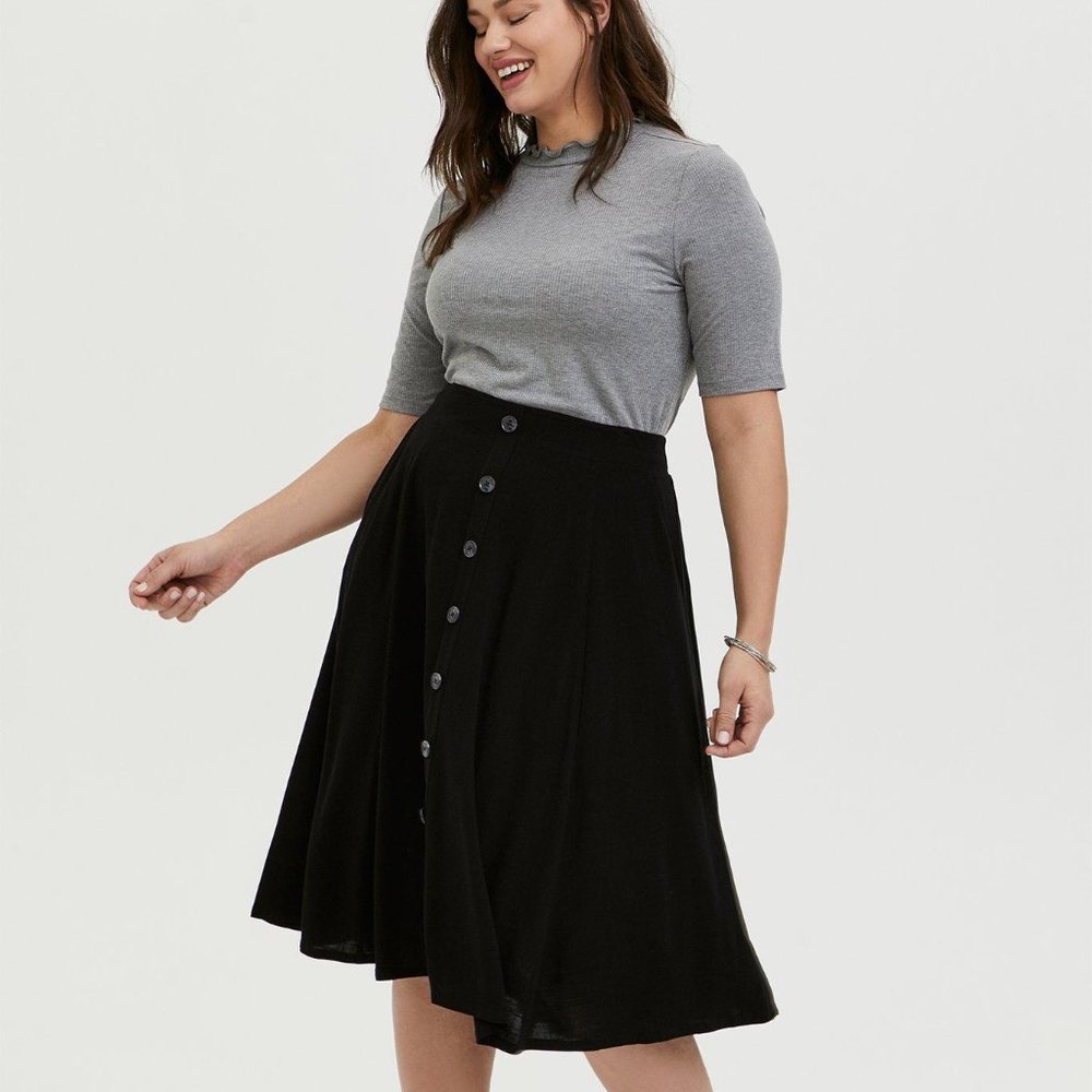 Torrid Midi Refined Woven Skirt Black Pockets Button Detail Size 2